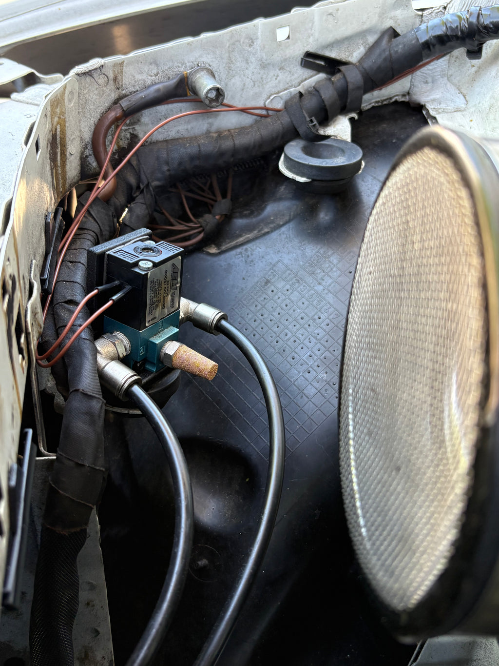 Mac Solenoid Bracket